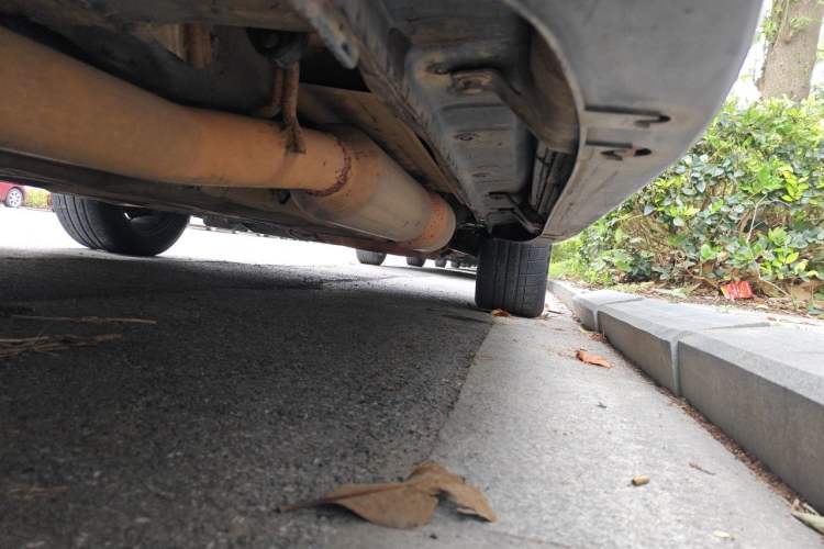 Used BYD Tang New Energy 2015 2.0T Four-Wheel-Drive Flagship Model Chassis Rear Right