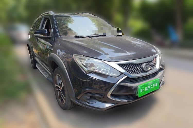 Used BYD Tang New Energy 2015 2.0T Four-Wheel-Drive Flagship Model Front Right 45 Deg