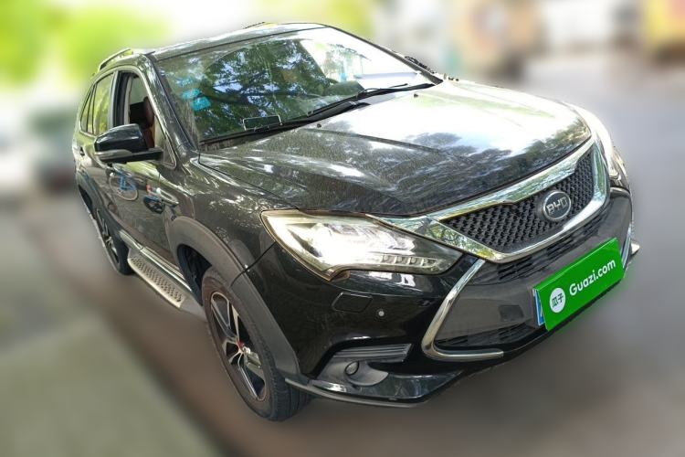 Used BYD Tang New Energy 2015 2.0T Four-Wheel-Drive Flagship Model Front Right 45 Deg