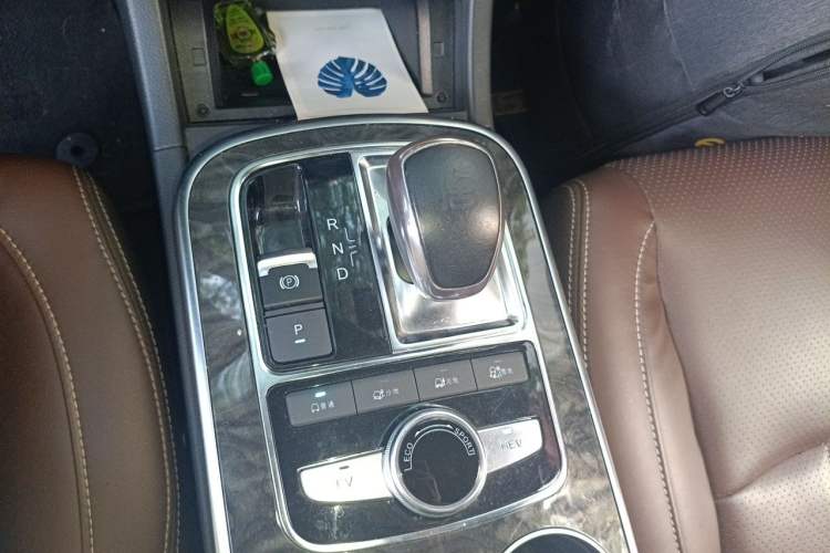 Used BYD Tang New Energy 2015 2.0T Four-Wheel-Drive Flagship Model Gear Lever