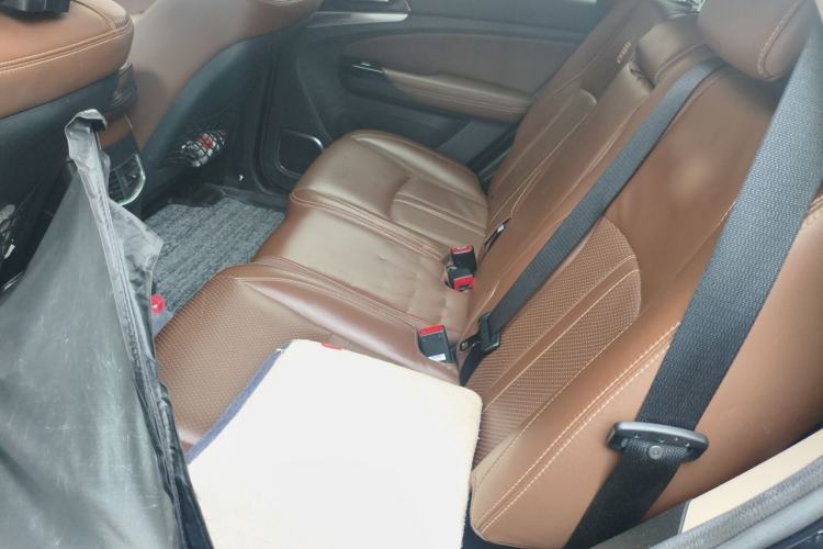 Used BYD Tang New Energy 2015 2.0T Four-Wheel-Drive Flagship Model Left Rear Seat