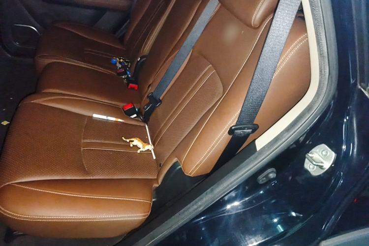 Used BYD Tang New Energy 2015 2.0T Four-Wheel-Drive Flagship Model Left Rear Seat