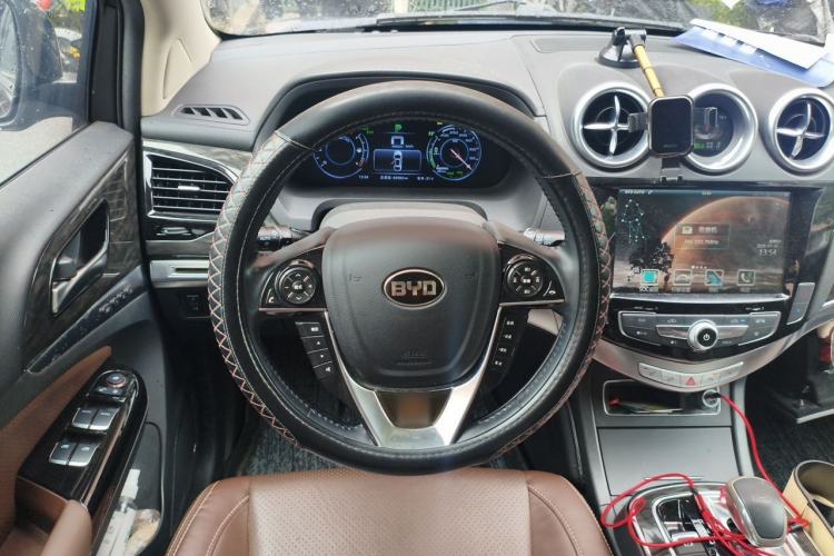 Used BYD Tang New Energy 2015 2.0T Four-Wheel-Drive Flagship Model Steering Wheel