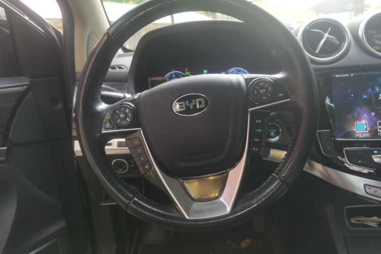 Used BYD Tang New Energy 2015 2.0T Four-Wheel-Drive Flagship Model Steering Wheel