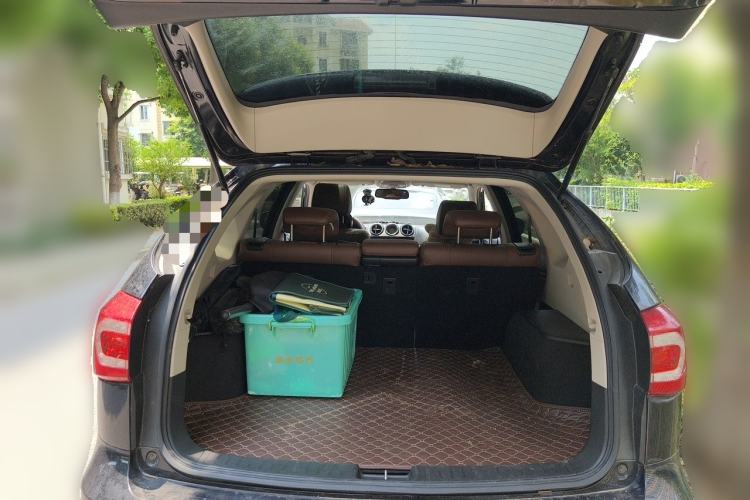Used BYD Tang New Energy 2015 2.0T Four-Wheel-Drive Flagship Model Trunk