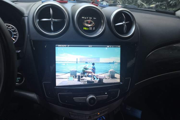 Used BYD Tang New Energy 2015 2.0T Four-Wheel-Drive Flagship Model Audio And AC Panel