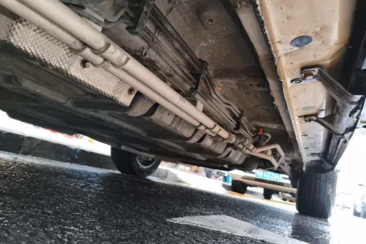 Used BYD Tang New Energy 2015 2.0T Four-Wheel-Drive Flagship Model Chassis Front Left
