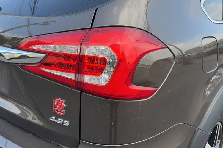 Used BYD Tang New Energy 2015 2.0T Four-Wheel-Drive Flagship Model Exterior 6
