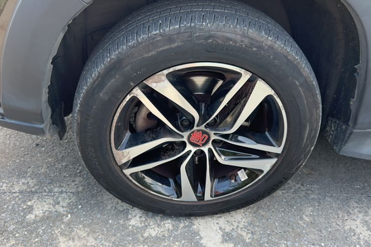 Used BYD Tang New Energy 2015 2.0T Four-Wheel-Drive Flagship Model Exterior 8
