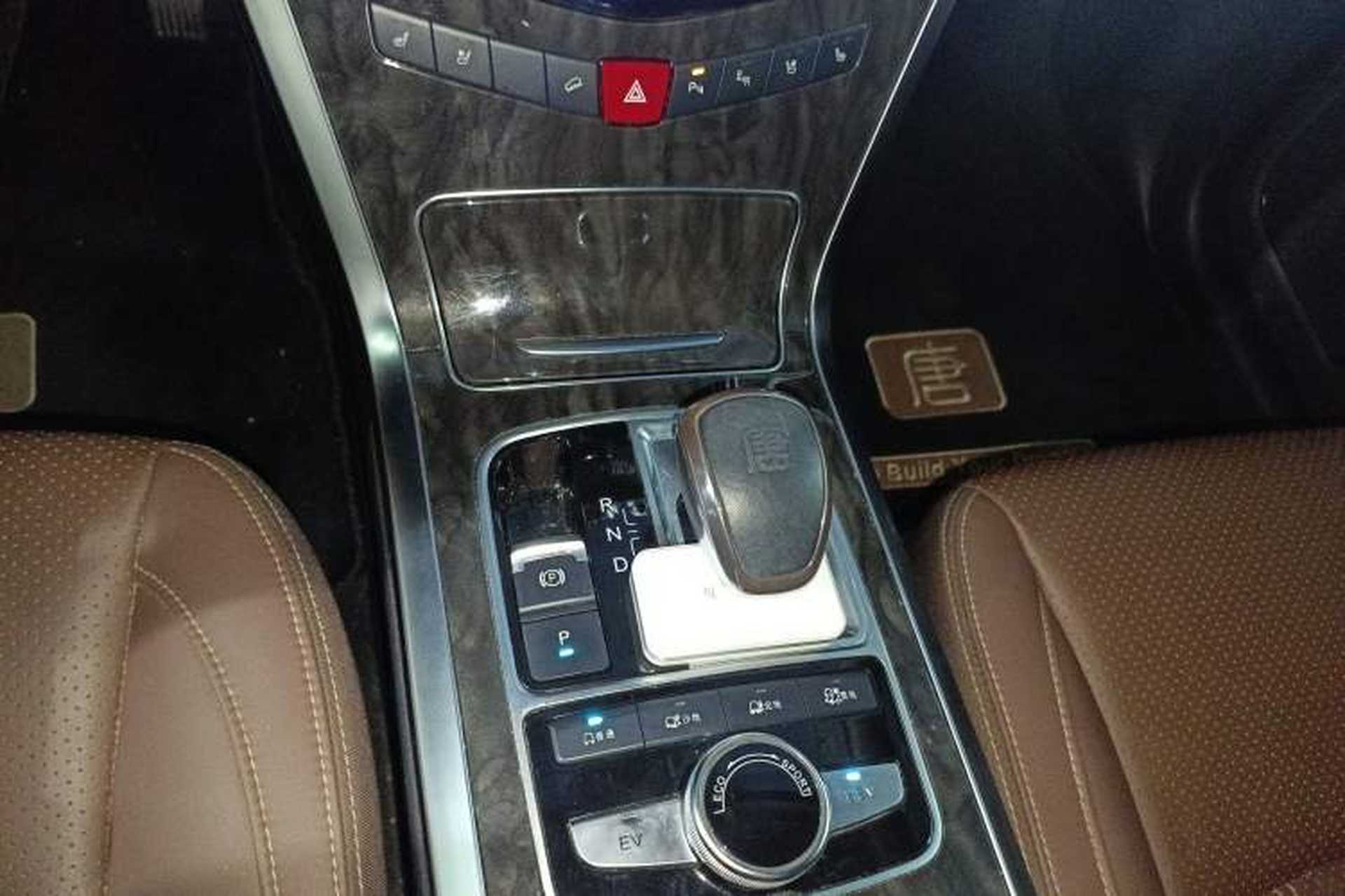Used BYD Tang New Energy 2015 2.0T Four-Wheel-Drive Flagship Model Gear Lever