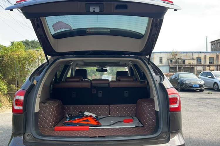 Used BYD Tang New Energy 2015 2.0T Four-Wheel-Drive Flagship Model Interior 7