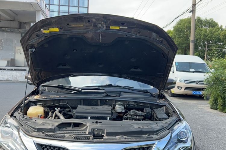 Used BYD Tang New Energy 2015 2.0T Four-Wheel-Drive Flagship Model Interior 8