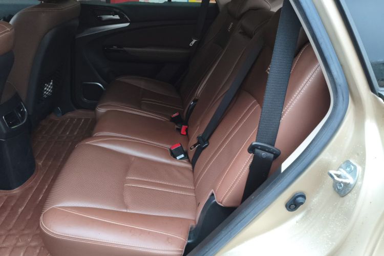 Used BYD Tang New Energy 2015 2.0T Four-Wheel-Drive Flagship Model Left Rear Seat