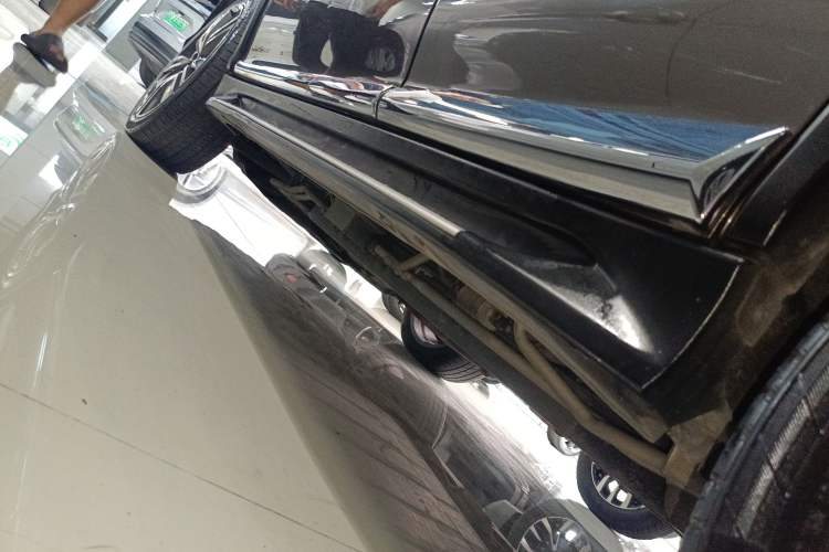 Used BYD Tang New Energy 2015 2.0T Four-Wheel-Drive Flagship Model Left Side Sill