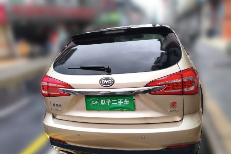 Used BYD Tang New Energy 2015 2.0T Four-Wheel-Drive Flagship Model Rear