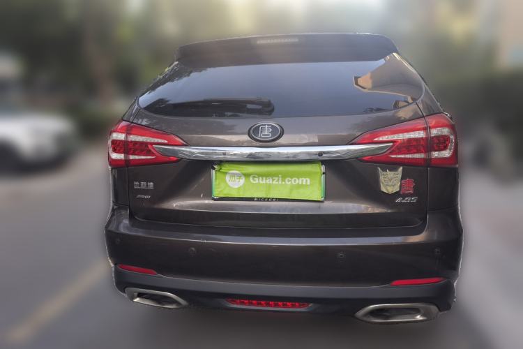 Used BYD Tang New Energy 2015 2.0T Four-Wheel-Drive Flagship Model Rear