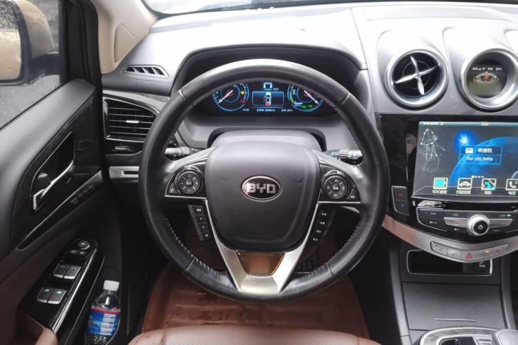 Used BYD Tang New Energy 2015 2.0T Four-Wheel-Drive Flagship Model Steering Wheel