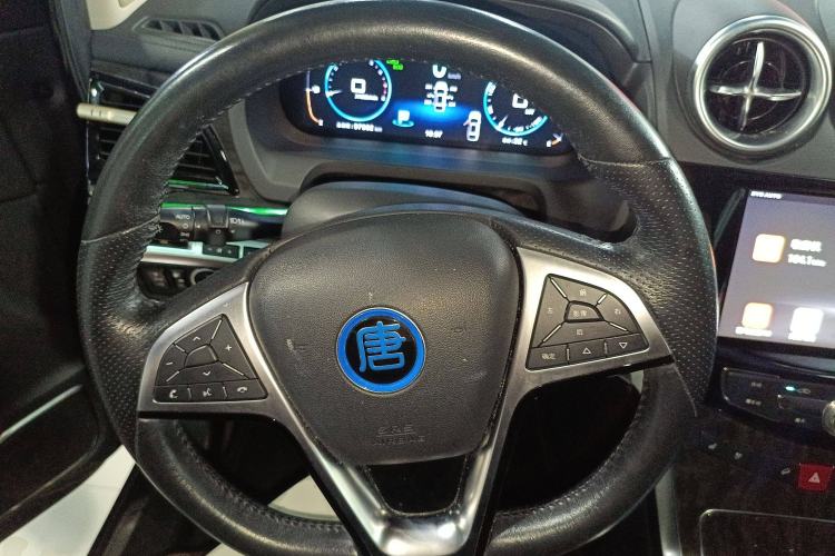 Used BYD Tang New Energy 2015 2.0T Four-Wheel-Drive Flagship Model Steering Wheel