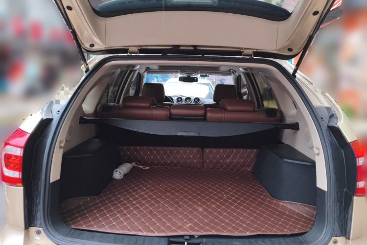 Used BYD Tang New Energy 2015 2.0T Four-Wheel-Drive Flagship Model Trunk