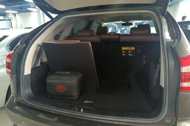 Used BYD Tang New Energy 2015 2.0T Four-Wheel-Drive Flagship Model Trunk