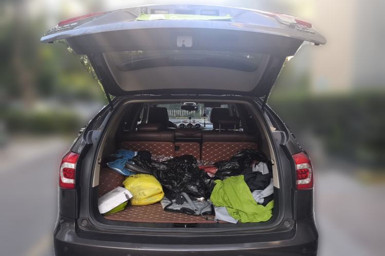 Used BYD Tang New Energy 2015 2.0T Four-Wheel-Drive Flagship Model Trunk