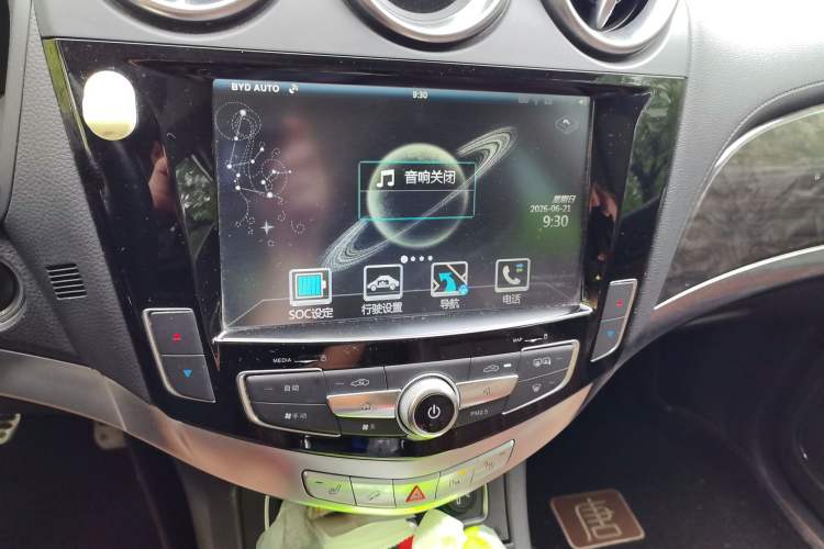 Used BYD Tang New Energy 2015 2.0T Four-Wheel-Drive Flagship Model Audio And AC Panel