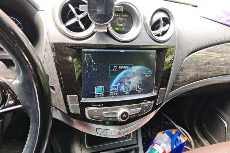 Used BYD Tang New Energy 2015 2.0T Four-Wheel-Drive Flagship Model Audio And AC Panel