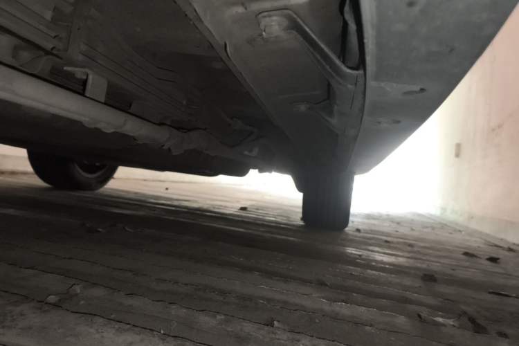 Used BYD Tang New Energy 2015 2.0T Four-Wheel-Drive Flagship Model Chassis Front Left