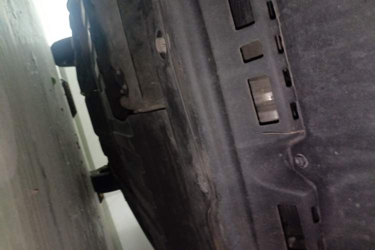 Used BYD Tang New Energy 2015 2.0T Four-Wheel-Drive Flagship Model Chassis Front