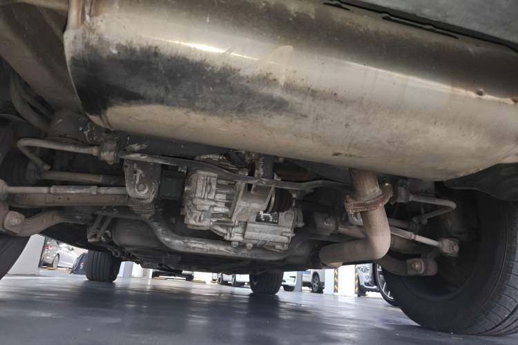 Used BYD Tang New Energy 2015 2.0T Four-Wheel-Drive Flagship Model Chassis Rear