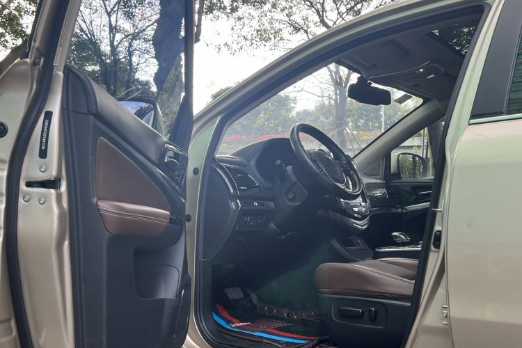 Used BYD Tang New Energy 2015 2.0T Four-Wheel-Drive Flagship Model Driver Seat