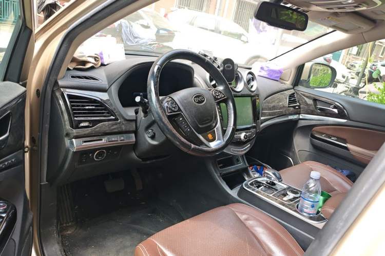 Used BYD Tang New Energy 2015 2.0T Four-Wheel-Drive Flagship Model Driver Seat