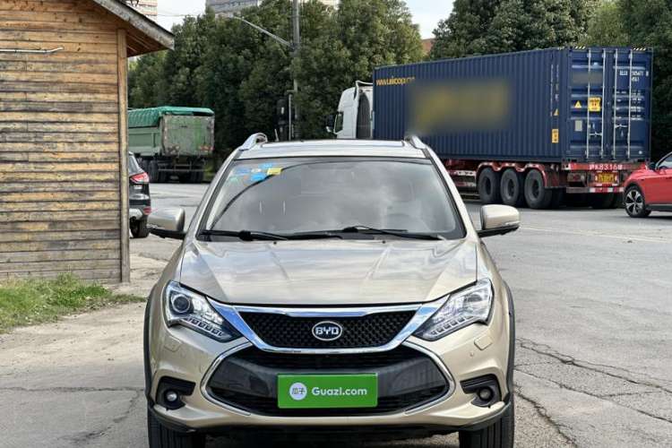 Used BYD Tang New Energy 2015 2.0T Four-Wheel-Drive Flagship Model Exterior 1