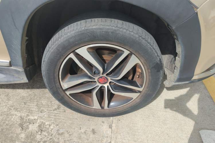 Used BYD Tang New Energy 2015 2.0T Four-Wheel-Drive Flagship Model Exterior 1