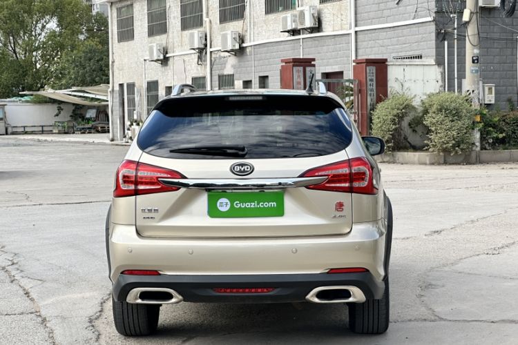 Used BYD Tang New Energy 2015 2.0T Four-Wheel-Drive Flagship Model Exterior 5