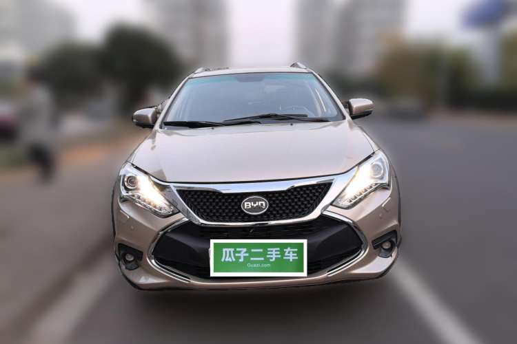 Used BYD Tang New Energy 2015 2.0T Four-Wheel-Drive Flagship Model Front