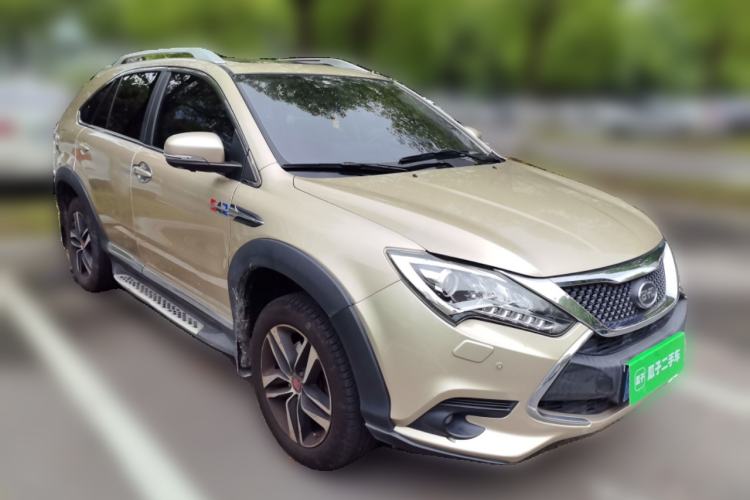 Used BYD Tang New Energy 2015 2.0T Four-Wheel-Drive Flagship Model Front Right 45 Deg