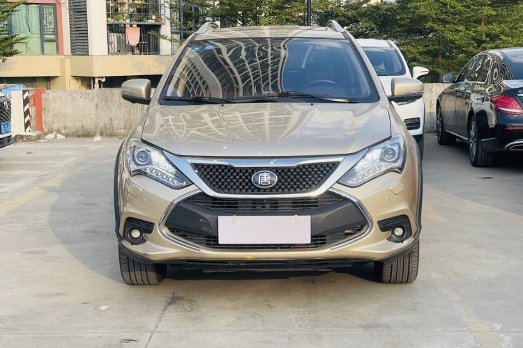 Used BYD Tang New Energy 2015 2.0T Four-Wheel-Drive Flagship Model Front