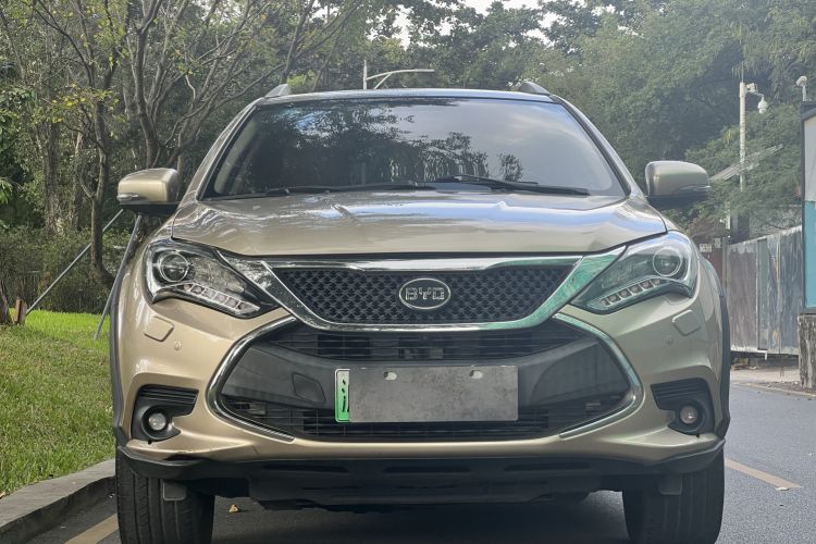 Used BYD Tang New Energy 2015 2.0T Four-Wheel-Drive Flagship Model Front