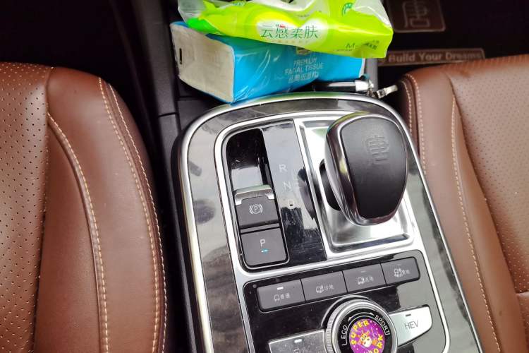 Used BYD Tang New Energy 2015 2.0T Four-Wheel-Drive Flagship Model Gear Lever