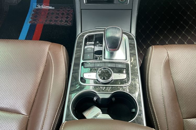 Used BYD Tang New Energy 2015 2.0T Four-Wheel-Drive Flagship Model Gear Lever