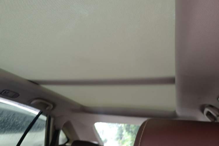Used BYD Tang New Energy 2015 2.0T Four-Wheel-Drive Flagship Model Headliner
