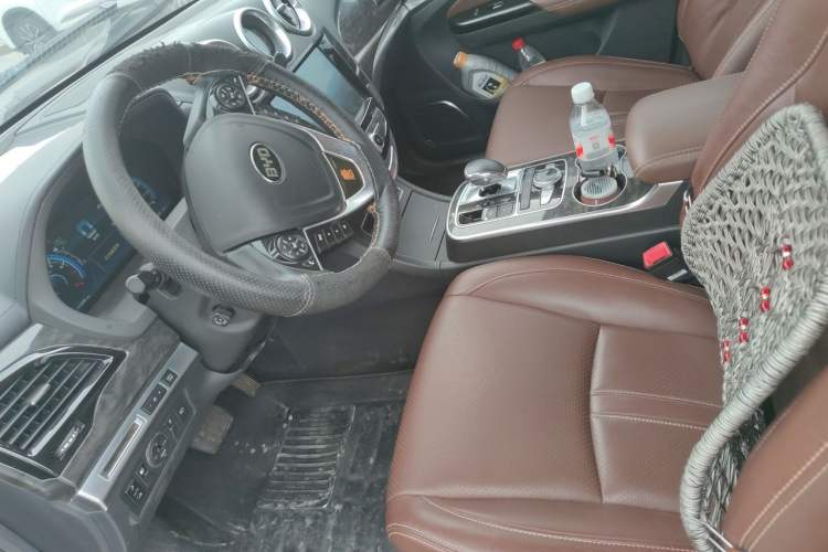 Used BYD Tang New Energy 2015 2.0T Four-Wheel Drive Elite Version Left Front Seat
