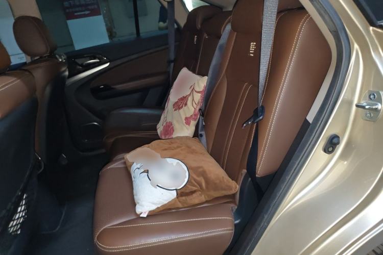 Used BYD Tang New Energy 2015 2.0T Four-Wheel-Drive Flagship Model Left Rear Seat