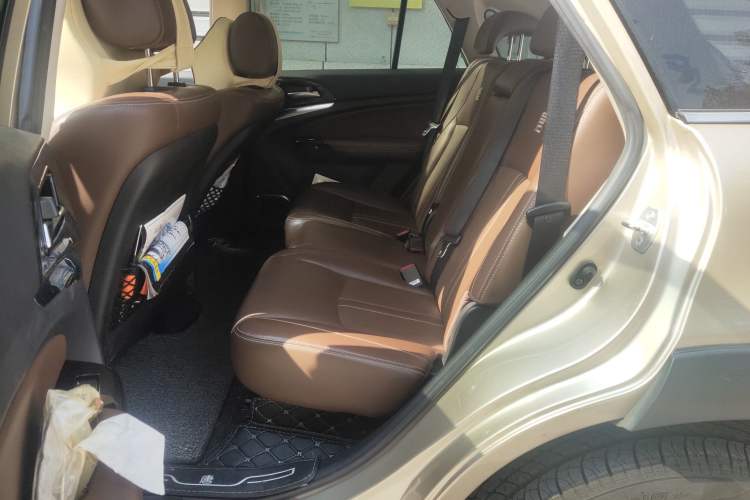 Used BYD Tang New Energy 2015 2.0T Four-Wheel-Drive Flagship Model Left Rear Seat
