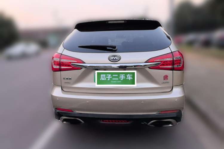 Used BYD Tang New Energy 2015 2.0T Four-Wheel-Drive Flagship Model Rear