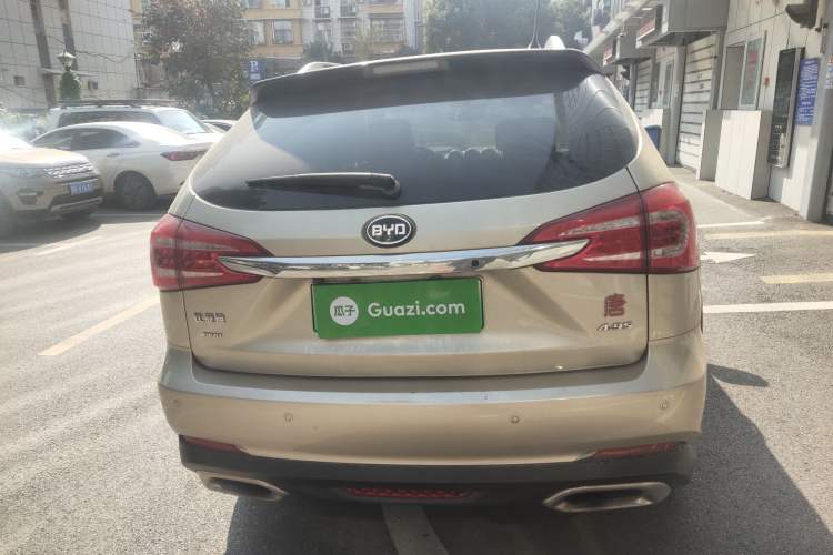Used BYD Tang New Energy 2015 2.0T Four-Wheel-Drive Flagship Model Rear