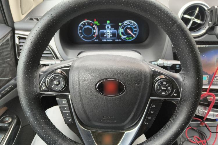 Used BYD Tang New Energy 2015 2.0T Four-Wheel-Drive Flagship Model Steering Wheel