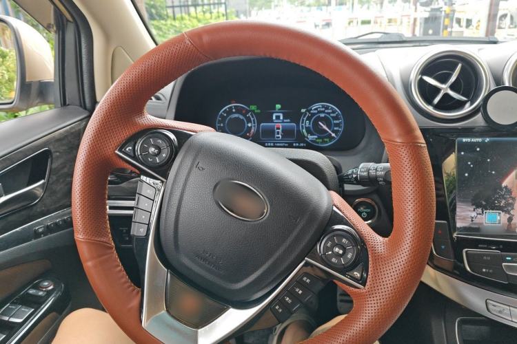 Used BYD Tang New Energy 2015 2.0T Four-Wheel-Drive Flagship Model Steering Wheel