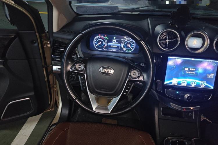 Used BYD Tang New Energy 2015 2.0T Four-Wheel-Drive Flagship Model Steering Wheel